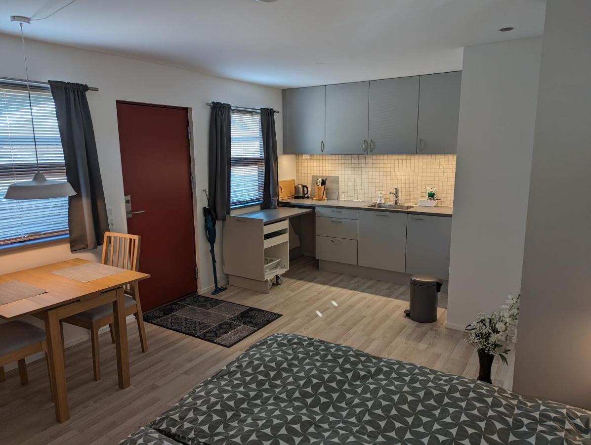 Compact Apartment Hvidager Albertslund Esterno foto